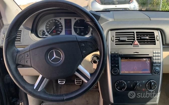 Usata Mercedes B200 2008 Nero Monovolume