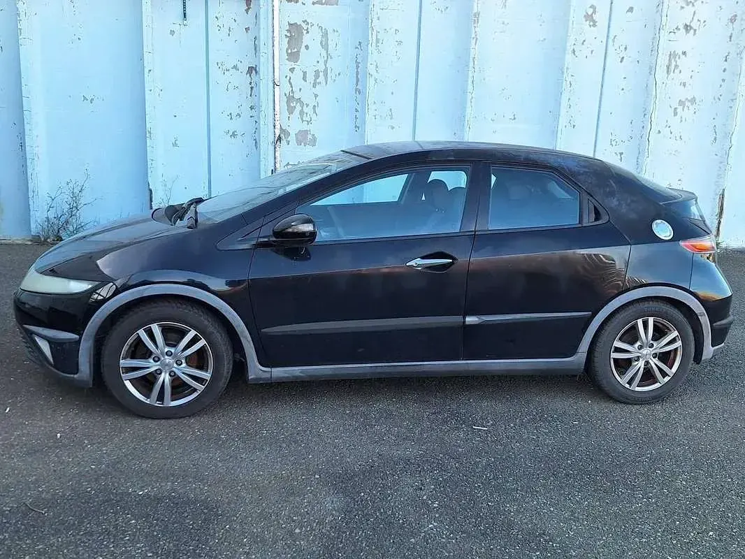 Usata Honda Civic Comfort 140 CV (102 kW) 2007 Nero Berlina
