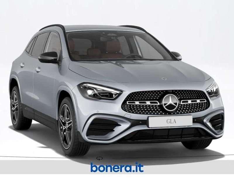 Nuova Mercedes GLA200 AMG line 150 CV (110 kW) 2026 Argento hightech SUV