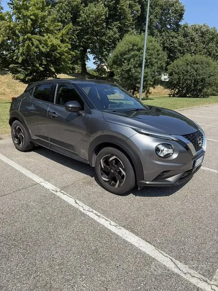 Usata Nissan Juke N-Connecta 114 CV (83 kW) 2023 Grigio SUV