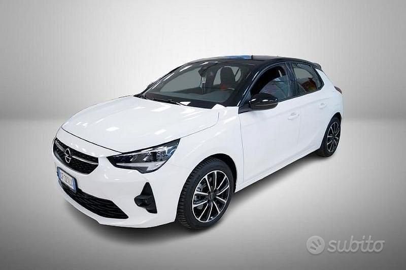 Usata Opel Corsa GS Line 130 CV (95 kW) 2021 Bianco Utilitaria