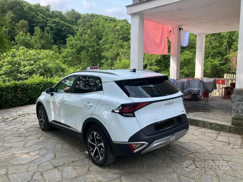 Usata Kia Sportage Style 180 CV (132 kW) 2024 Bianco SUV