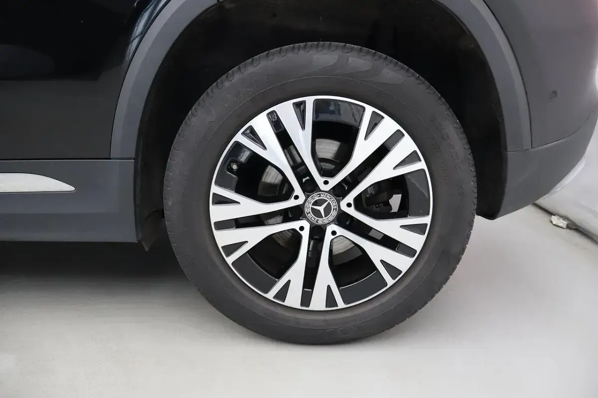 Usata Mercedes GLA200 Advanced Plus 150 CV (110 kW) 2024 Nero SUV