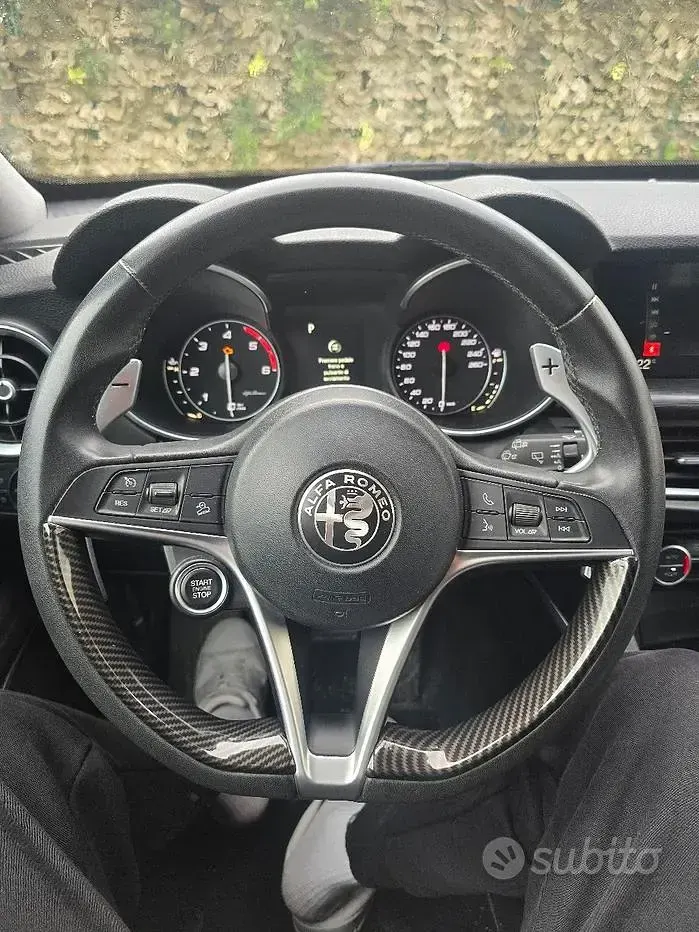 Usata Alfa Romeo Stelvio Business 179 CV (131 kW) 2018 Nero SUV
