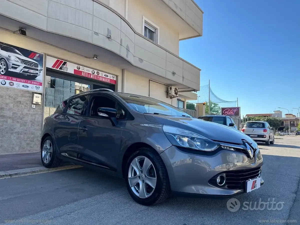 Usata Renault Clio Zen 75 CV (55 kW) 2016 Grigio Station wagon