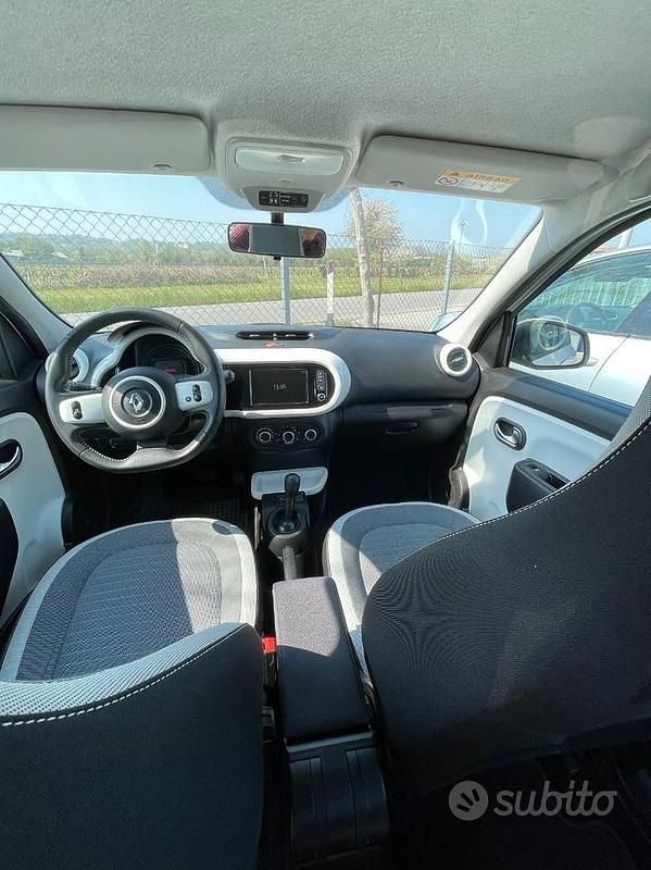 Usata Renault Twingo 110 CV (80 kW) 2016 Utilitaria