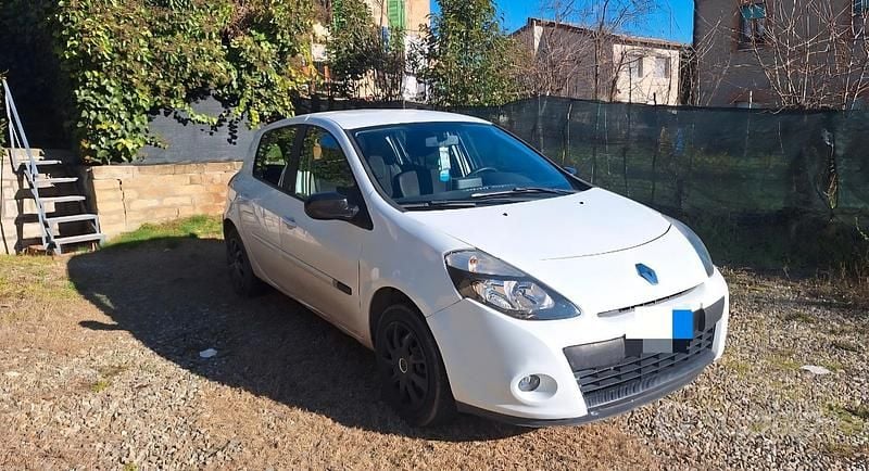 Usata Renault Clio II 2011 Bianco Berlina