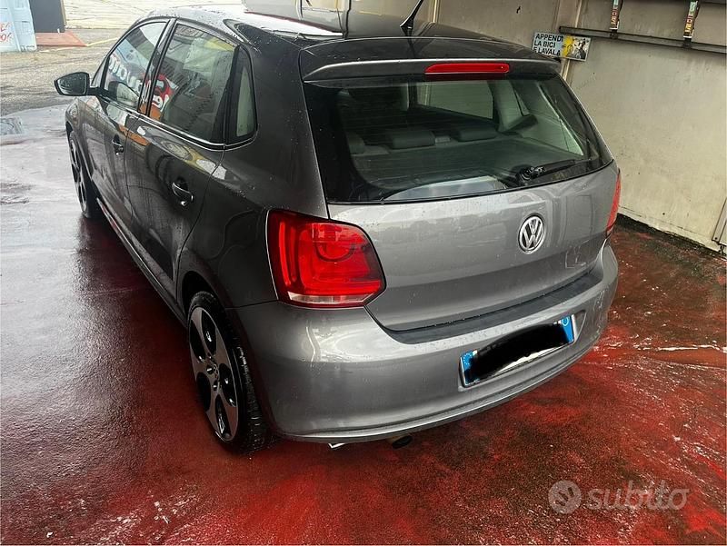 Usata VW Polo 82 CV (60 kW) 2014 Grigio Berlina
