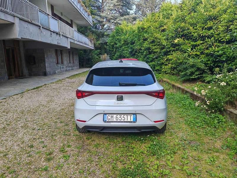 Usata Seat Leon Style 150 CV (110 kW) 2021 Berlina