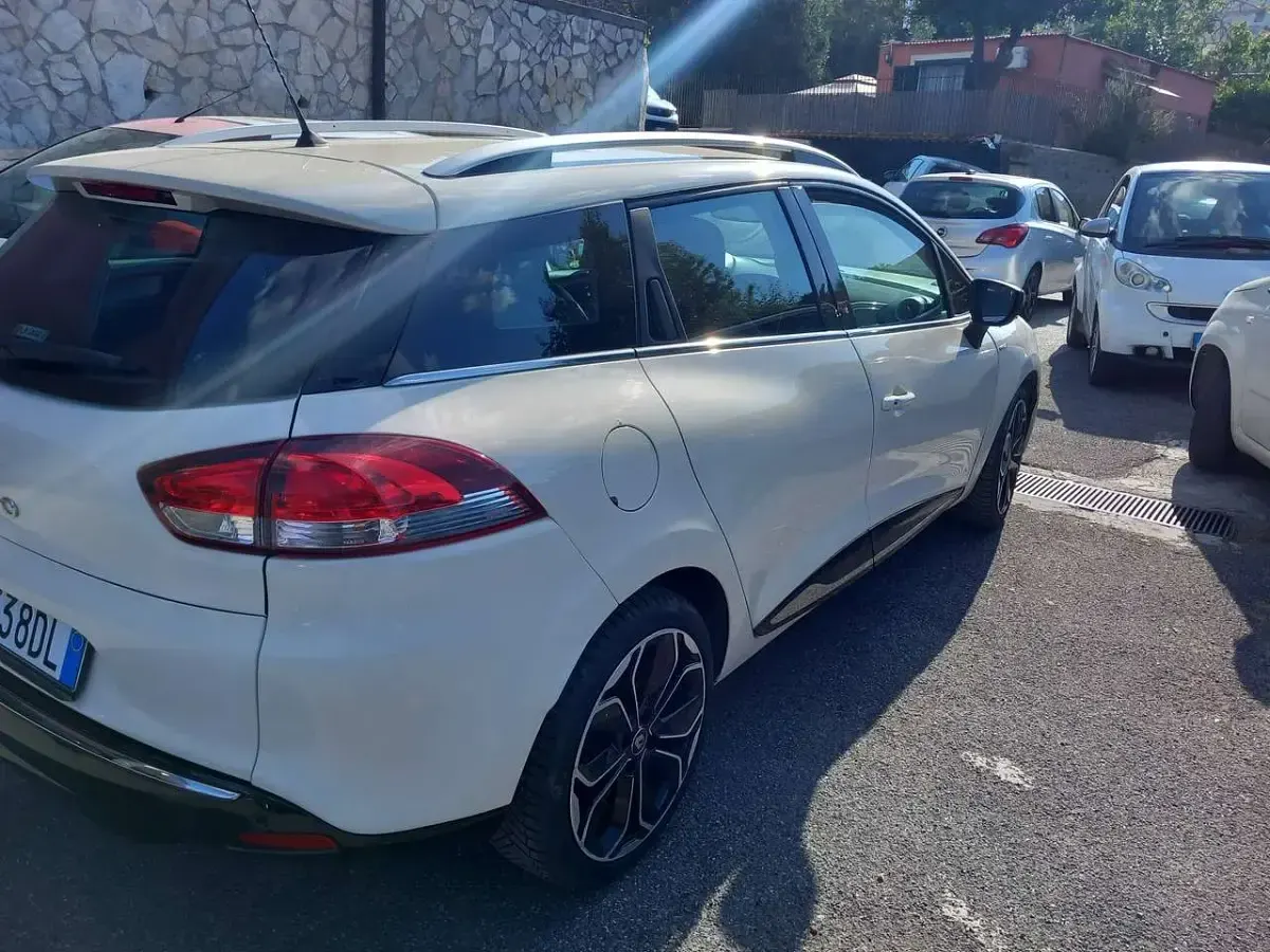 Usata Renault Clio 90 CV (66 kW) 2018 Beige Station wagon
