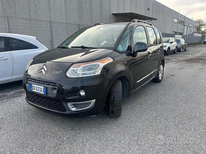 Nero Usata 2009 Citroën C3 Picasso Exclusive Monovolume | 3500 € (Buon prezzo) - Immagine 1/4