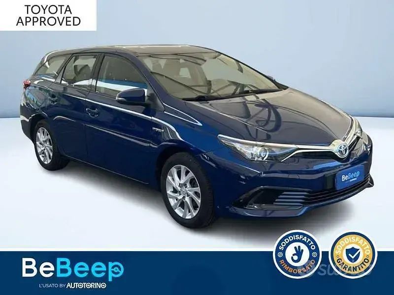 Usata Toyota Auris Touring Sports Cool 99 CV (72 kW) 2018 Blu metallizzato Station wagon