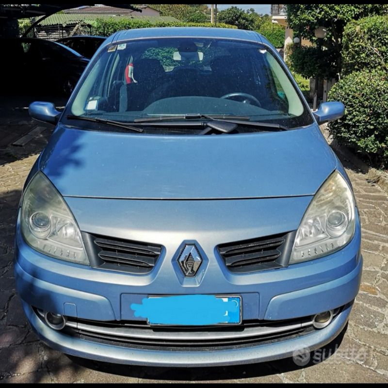 Grigio Usata 2007 Renault Scénic II Monovolume | 2500 € (Buon prezzo) - Immagine 1/4