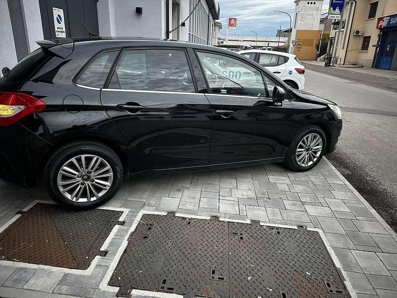 Usata Citroën C4 Business Class 111 CV (81 kW) 2012 Other Berlina