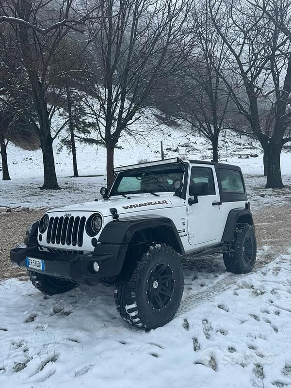 Usata Jeep Wrangler 2013 Bianco SUV