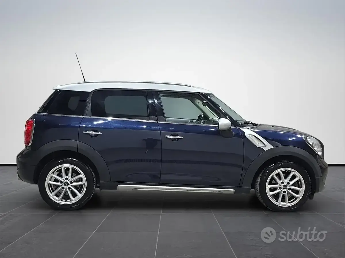 Usata Mini Cooper D Countryman Business 111 CV (81 kW) 2016 Blu SUV
