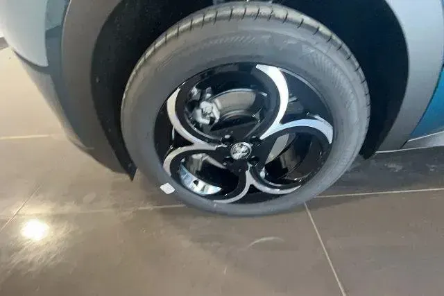 Nuova Alfa Romeo GT Junior Edizione Speciale 135 CV (99 kW) 2025 Verde SUV