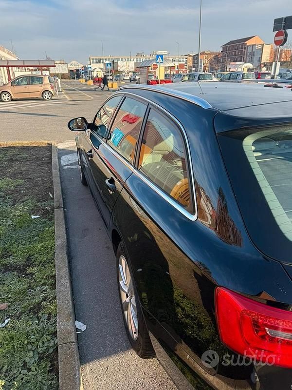 Usata Audi A6 Business Plus 177 CV (130 kW) 2012 Nero Station wagon