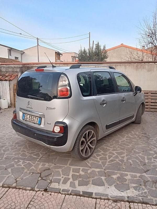 Grigio Usata 2013 Citroën C3 Picasso Monovolume | 700 € (Super prezzo) - Immagine 1/2