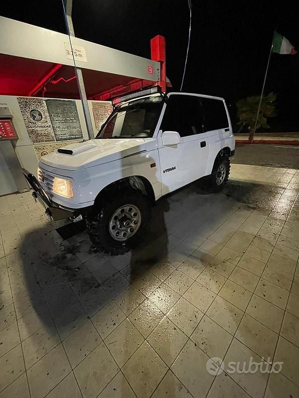 Usata Suzuki Vitara 75 CV (55 kW) 1997 Bianco
