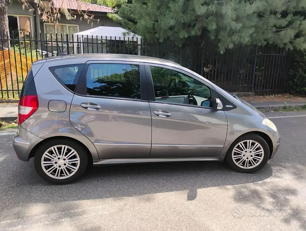 Usata Mercedes A160 95 CV (69 kW) 2009 Grigio Berlina
