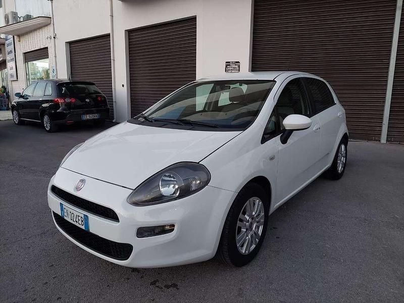 Usata Fiat Punto Lounge 75 CV (55 kW) 2012 Other Utilitaria