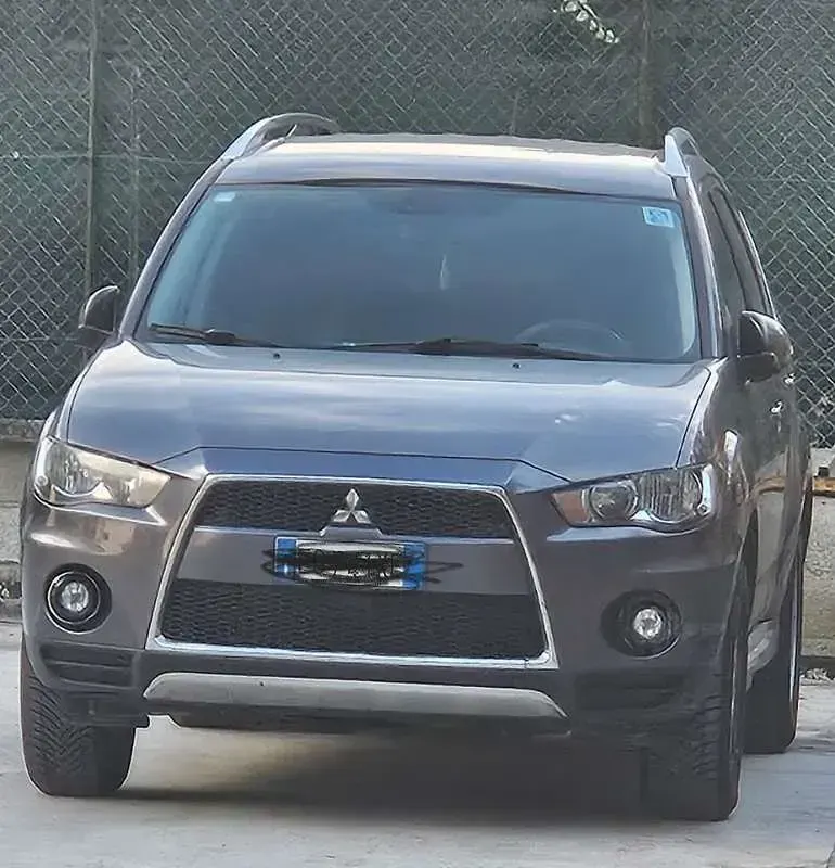 Usata Mitsubishi Outlander Invite 140 CV (102 kW) 2010 SUV