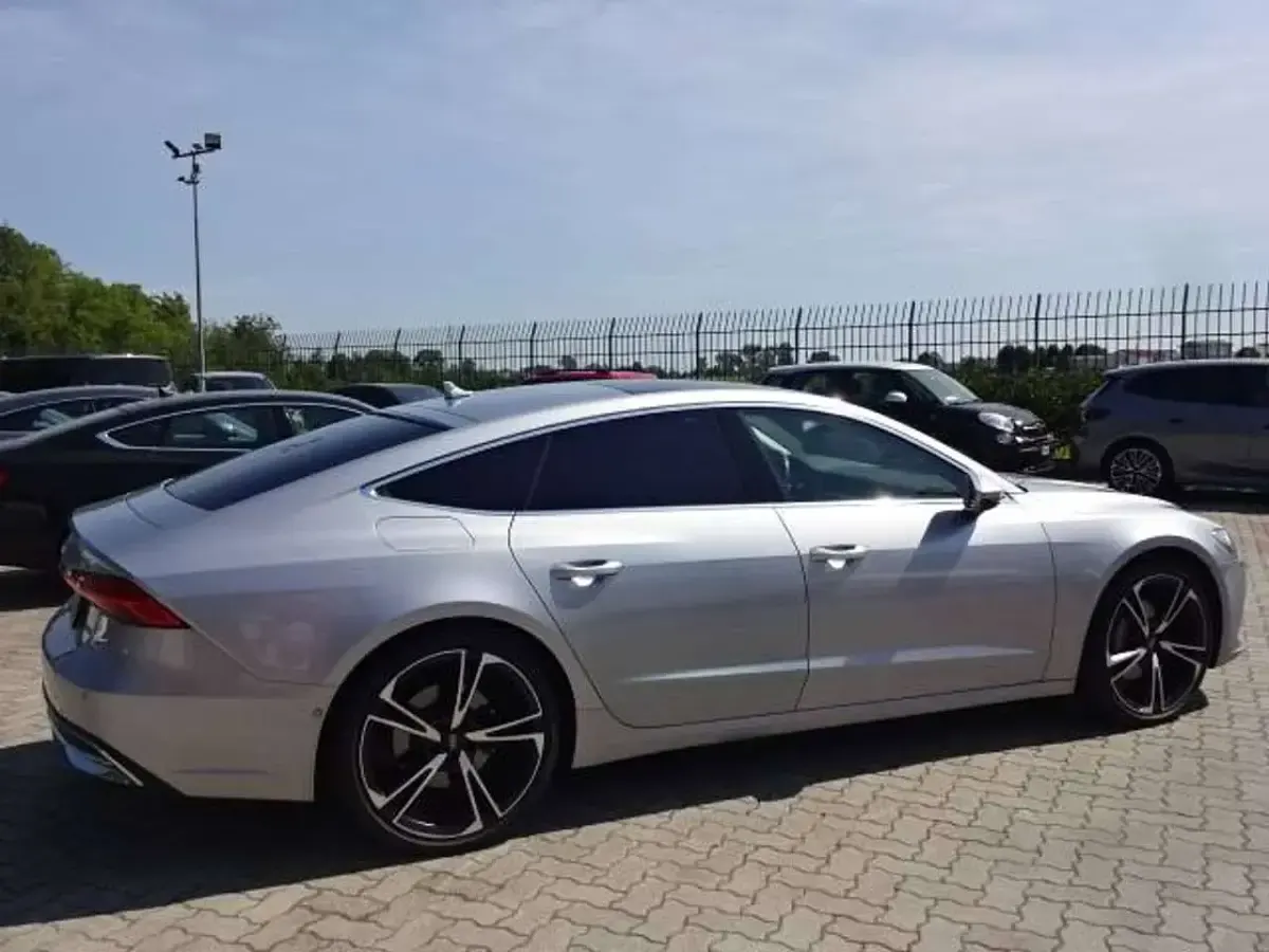 Usata Audi A7 Sportback Business Plus 245 CV (180 kW) 2021 Argento Utilitaria