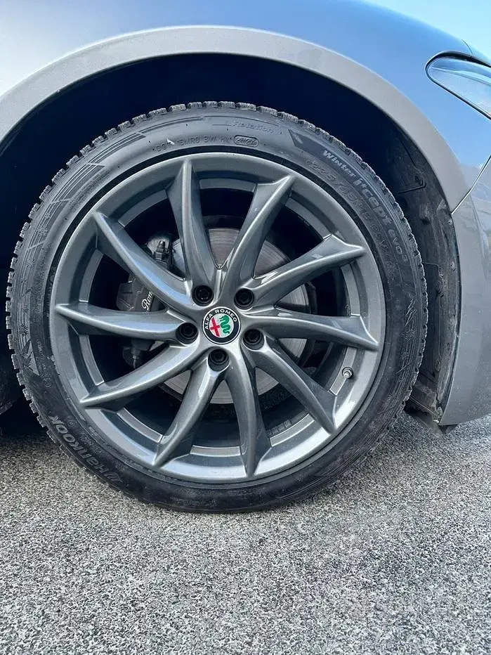 Usata Alfa Romeo Giulia Sprint 160 CV (117 kW) 2021 Grigio Berlina