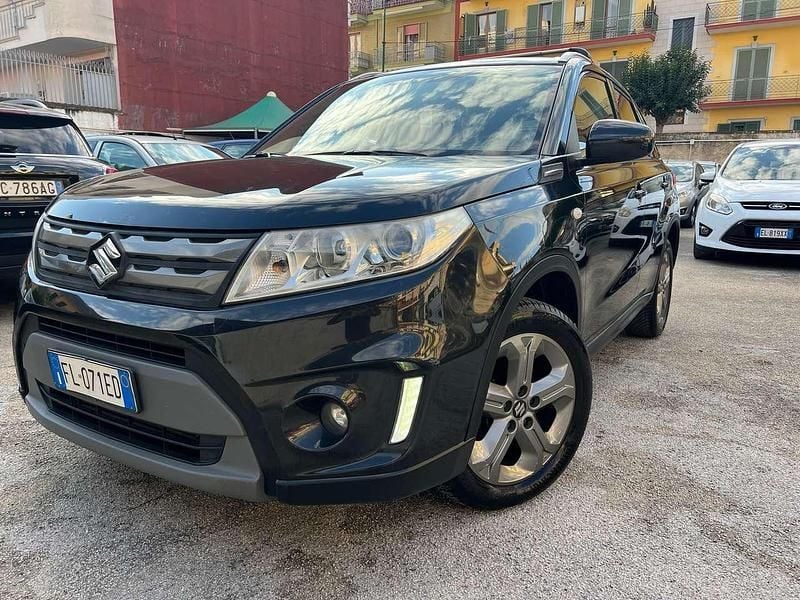 Nero Usata 2017 Suzuki Vitara SUV | 9900 € (Ottimo prezzo) - Immagine 1/4