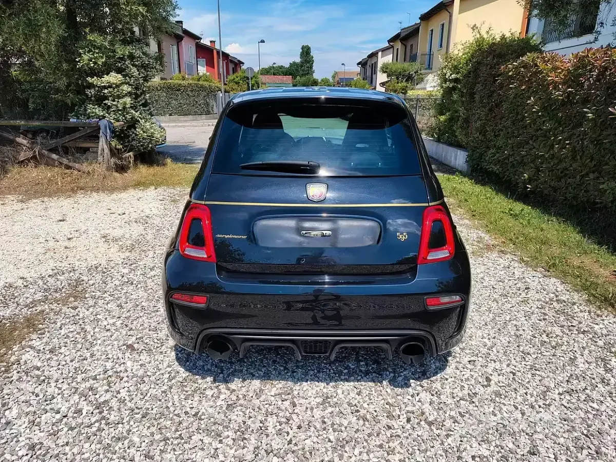 Usata Abarth 595 165 CV (121 kW) 2021 Nero Utilitaria