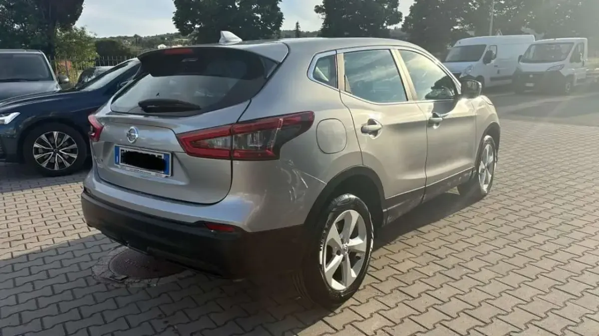 Usata Nissan Qashqai 116 CV (85 kW) 2019 Grigio SUV