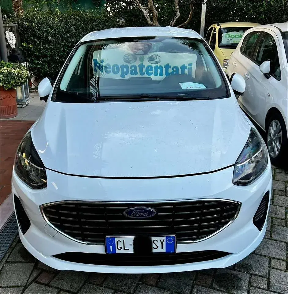 Usata Ford Fiesta Titanium 75 CV (55 kW) 2022 Bianco Utilitaria