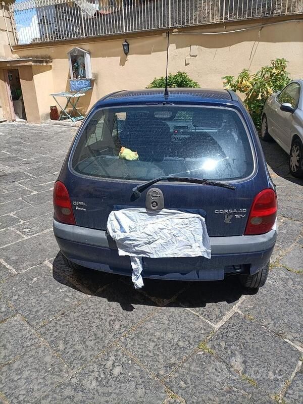 Usata Opel Corsa 54 CV (39 kW) 1999 Blu Utilitaria