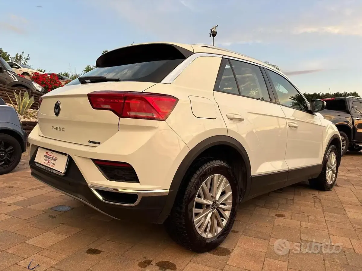 Usata VW T-Roc 150 CV (110 kW) 2021 Bianco SUV