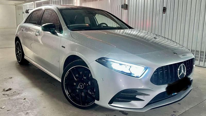Usata Mercedes A250 Premium Plus 218 CV (160 kW) 2021 Argento Berlina