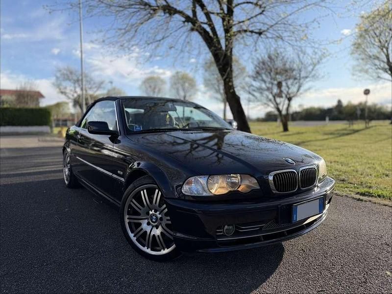 Usata BMW 330 Cabriolet 231 CV (169 kW) 2001 Blu Cabrio