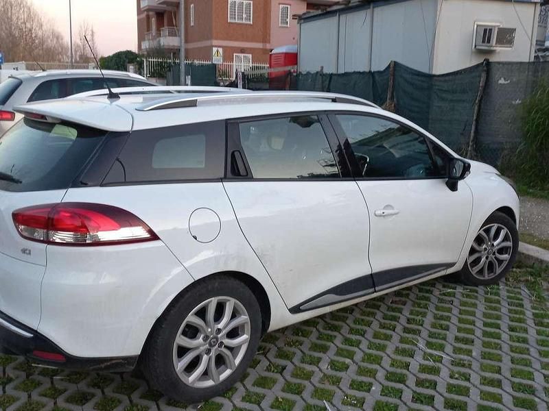 Usata Renault Clio GrandTour 90 CV (66 kW) 2014 Bianco Station wagon