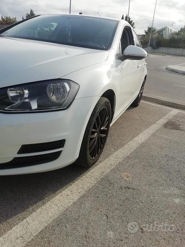 Usata VW Golf VII 110 CV (80 kW) 2015 Bianco Berlina