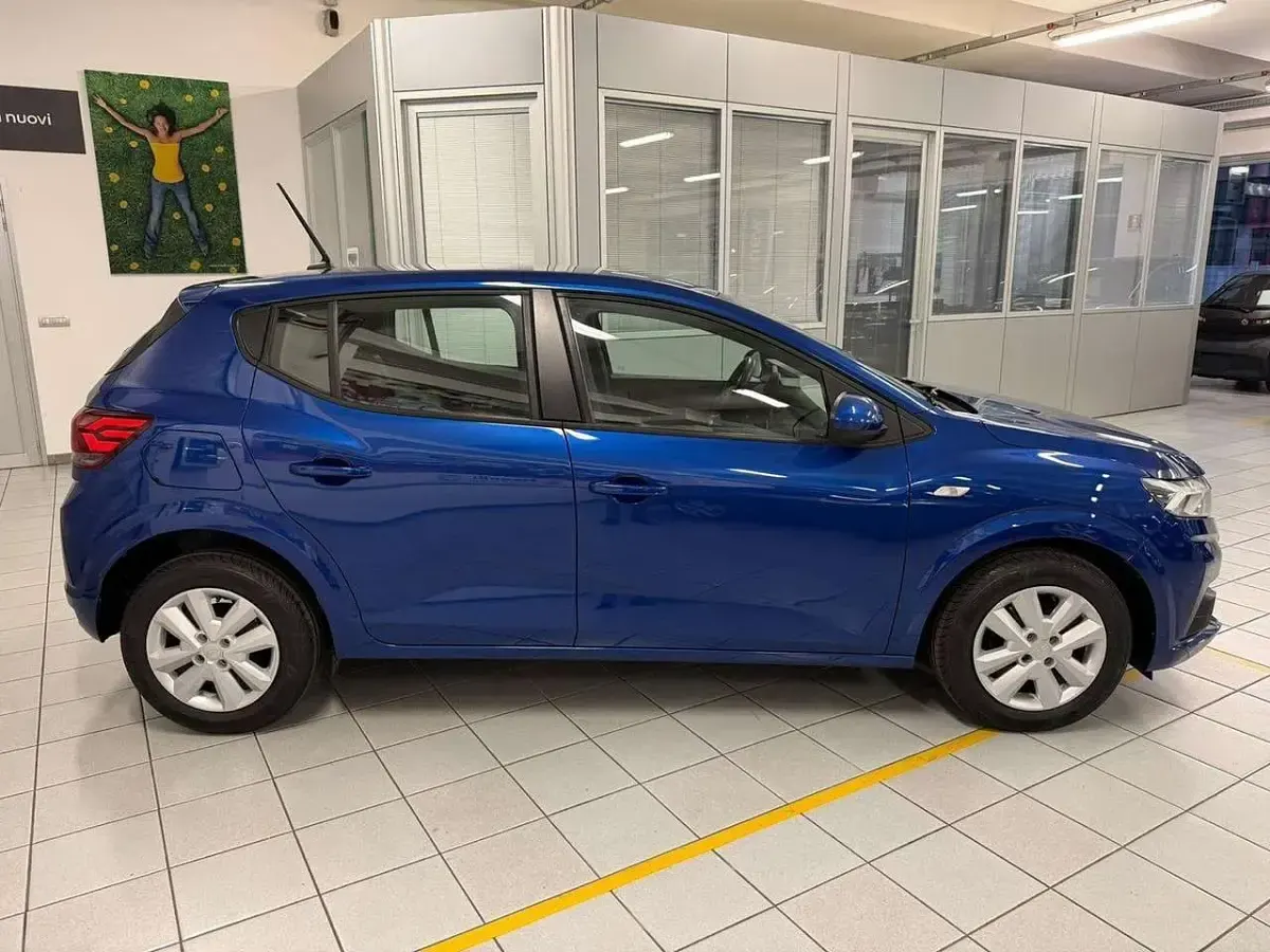 Usata Dacia Sandero Expression 91 CV (66 kW) 2023 Blu/azzurro Berlina