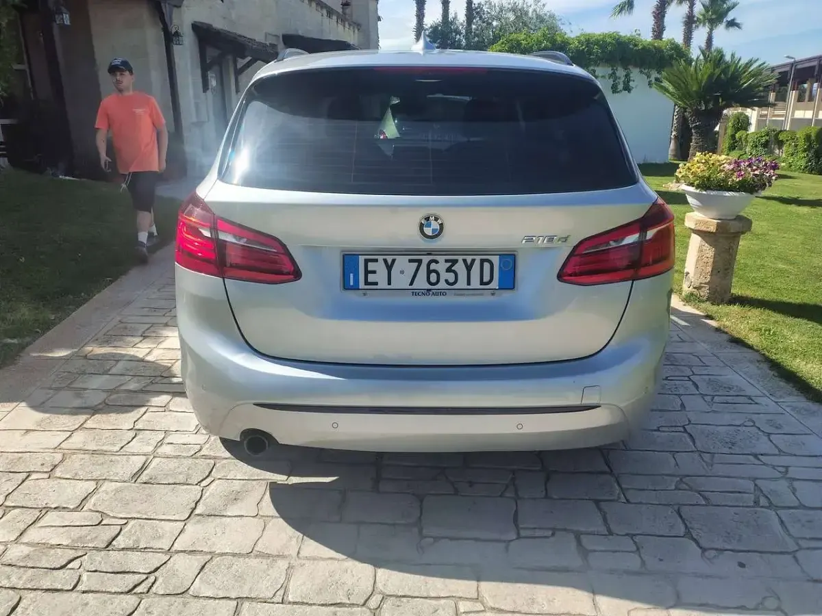 Usata BMW 218 Active Tourer Sport Line 150 CV (110 kW) 2015 Argento Monovolume