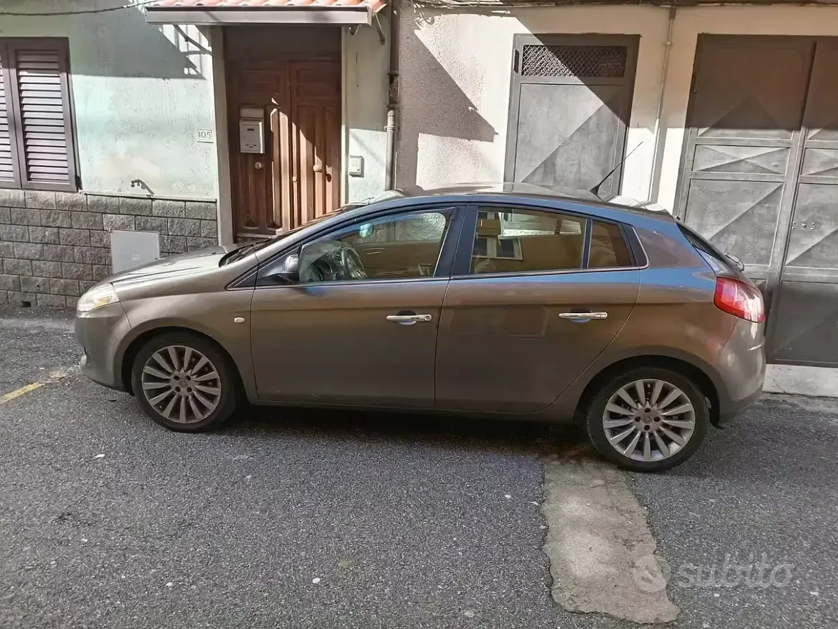 Usata Fiat Bravo 65 CV (47 kW) 2008 Grigio Utilitaria