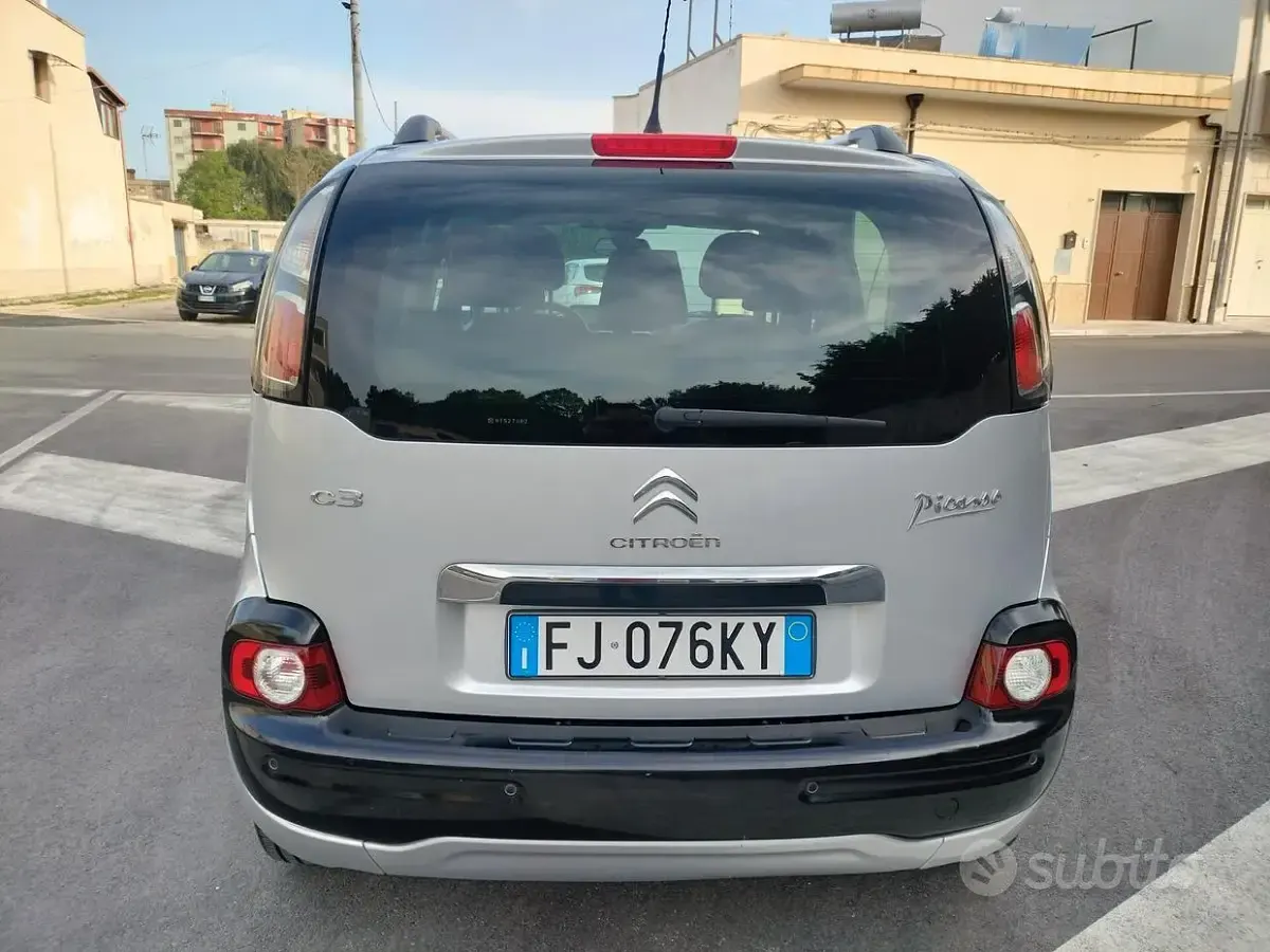 Usata Citroën C3 Picasso Exclusive 99 CV (72 kW) 2017 Grigio Monovolume