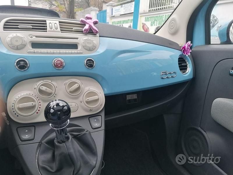 Usata Fiat 500 Lounge 69 CV (50 kW) 2010 Blu Utilitaria
