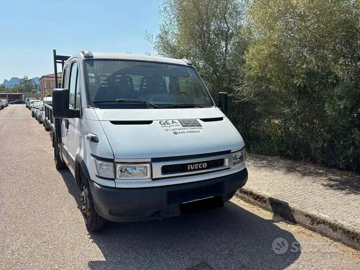 Usata Iveco Daily 96 CV (70 kW) 2006 Bianco Station wagon