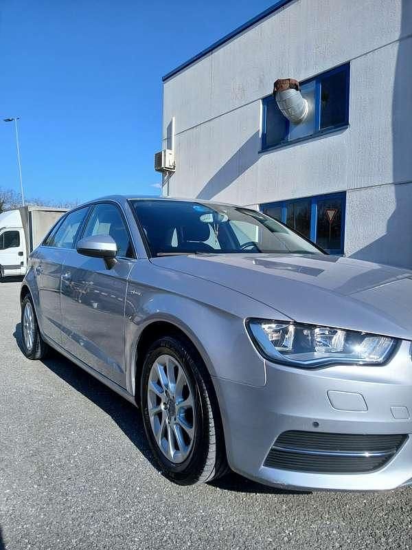 Usata Audi A3 Attraction 110 CV (80 kW) 2014 Berlina