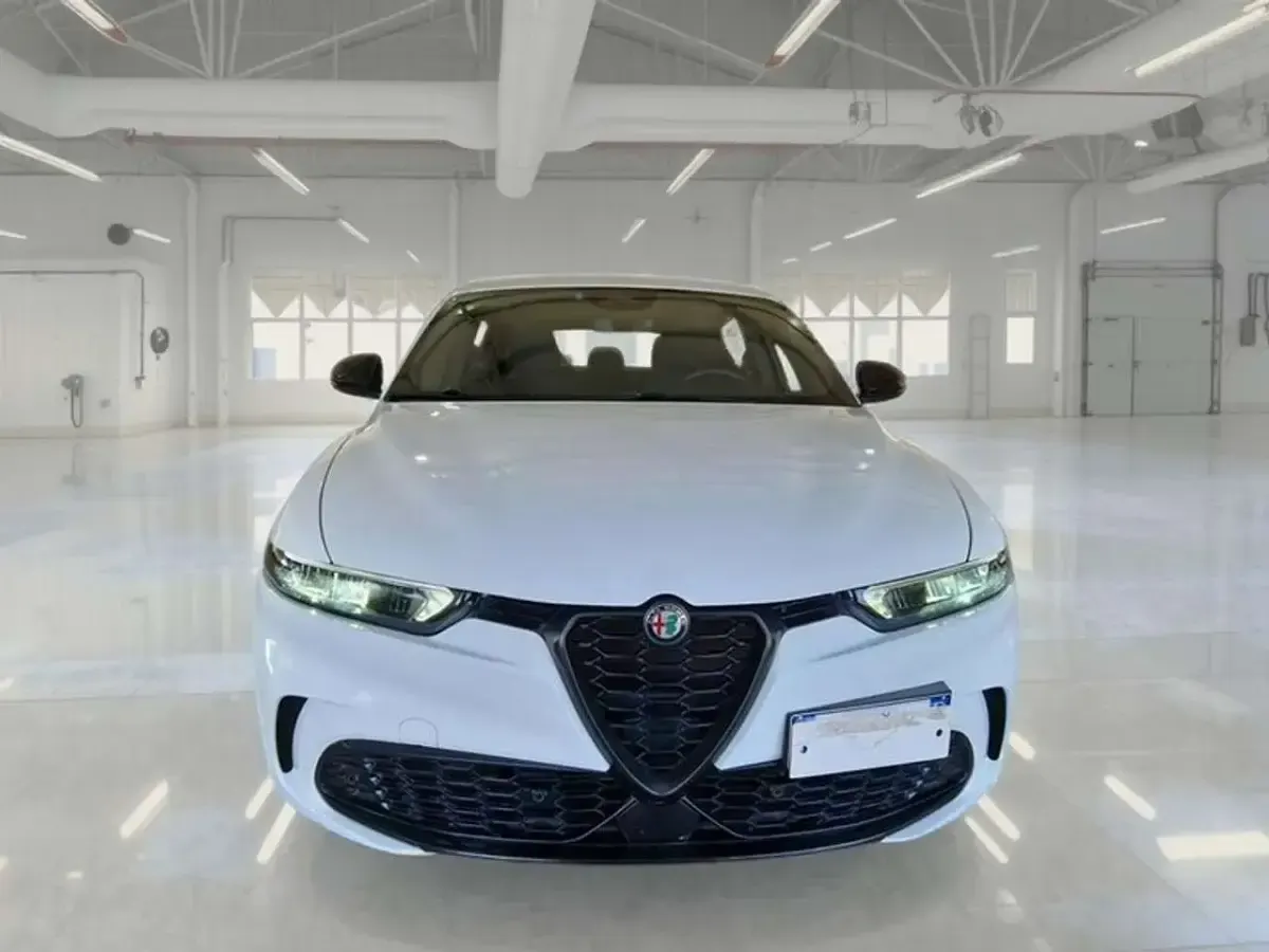 Usata Alfa Romeo Tonale Sprint 131 CV (96 kW) 2023 Bianco SUV