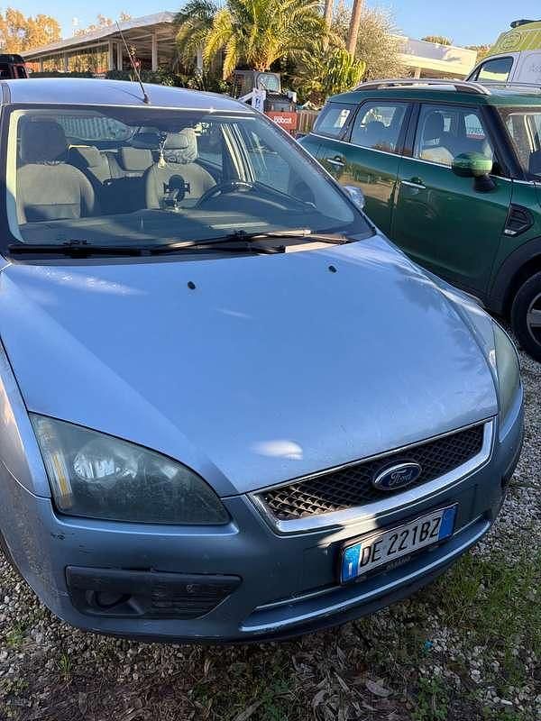 Usata Ford Focus 90 CV (66 kW) 2006 Blu/azzurro Berlina