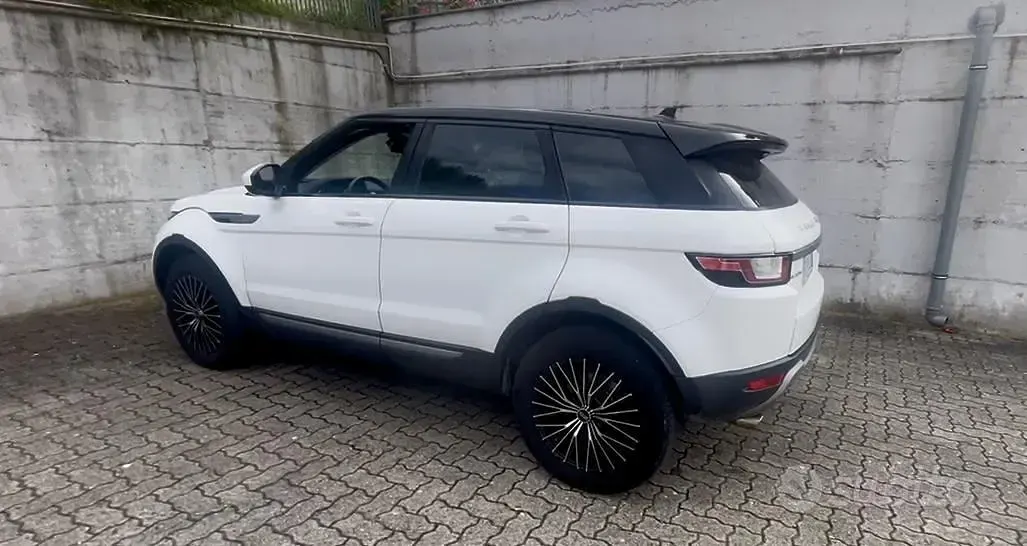 Usata Land Rover Range Rover 150 CV (110 kW) 2016 Bianco SUV