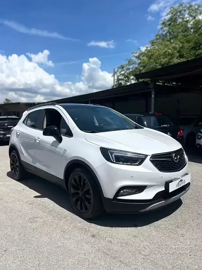 Usata Opel Mokka X 140 CV (102 kW) 2018 Bianco SUV